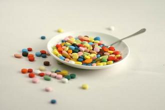 药用辅料市场规模增加，增长速度较快