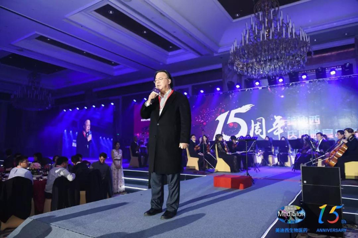 张江集团党委委员、副总经理王兰忠