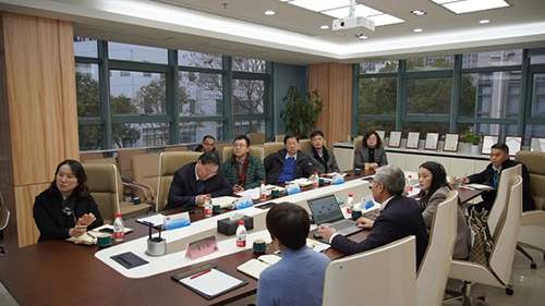 上海市浦东新区政府党组成员、副区长吴强，浦东新区科经委副主任李晓亮，张江管理局副局长吴。沤鸥弊芫硗蹩俚鹊餮蠬JC黄金城平台